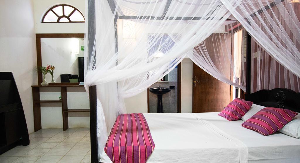 Villa Taprobane Negombo Exterior foto