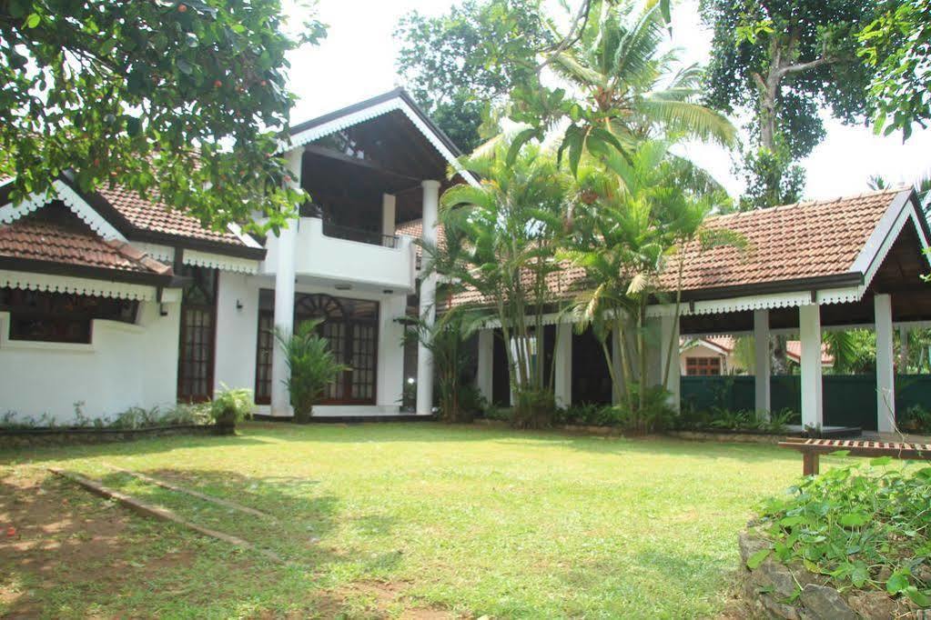 Villa Taprobane Negombo Exterior foto
